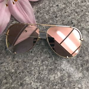 NEW ARRIVALS❗️ Mirrored aviator sunglasses